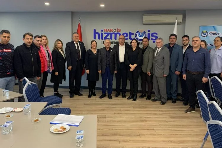 Ceylan, Hizmet-İş İskenderun Şube Başkanı Mehmet Yetim ve Sendika Üyeleriyle bir araya geldi.