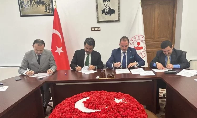 İSTE İLE BİLİM IŞIĞINDA GELECEĞİ KEŞFET