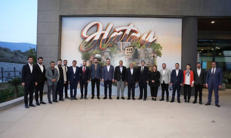 GENÇLİK KOLLARI GENEL BAŞKANI İBİŞ’TEN BAŞKAN ÖNTÜRK’E ZİYARET