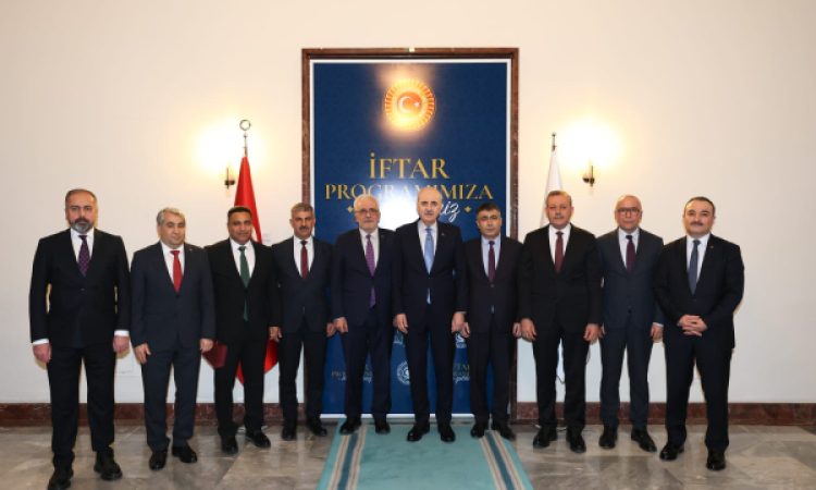 İSTE REKTÖRÜ DURUEL, TBMM’DEKİ GELENEKSEL İFTAR PROGRAMINA KATILDI