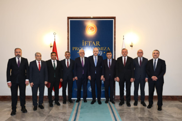 İSTE REKTÖRÜ DURUEL, TBMM’DEKİ GELENEKSEL İFTAR PROGRAMINA KATILDI