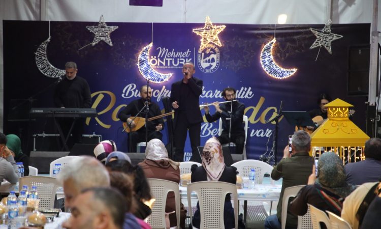 HBB İFTAR ÇADIRLARI ÜNLÜ İSİMLERİ KONUK ETMEYE DEVAM EDİYOR