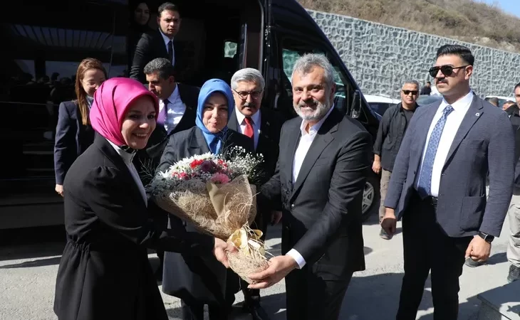 BAKAN GÖKTAŞ, KADINLAR GÜNÜNÜ HATAY’DA KUTLADI