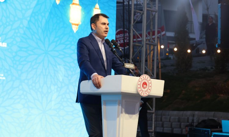 BAKAN KURUM İFTARINI HATAYLILARLA YAPTI