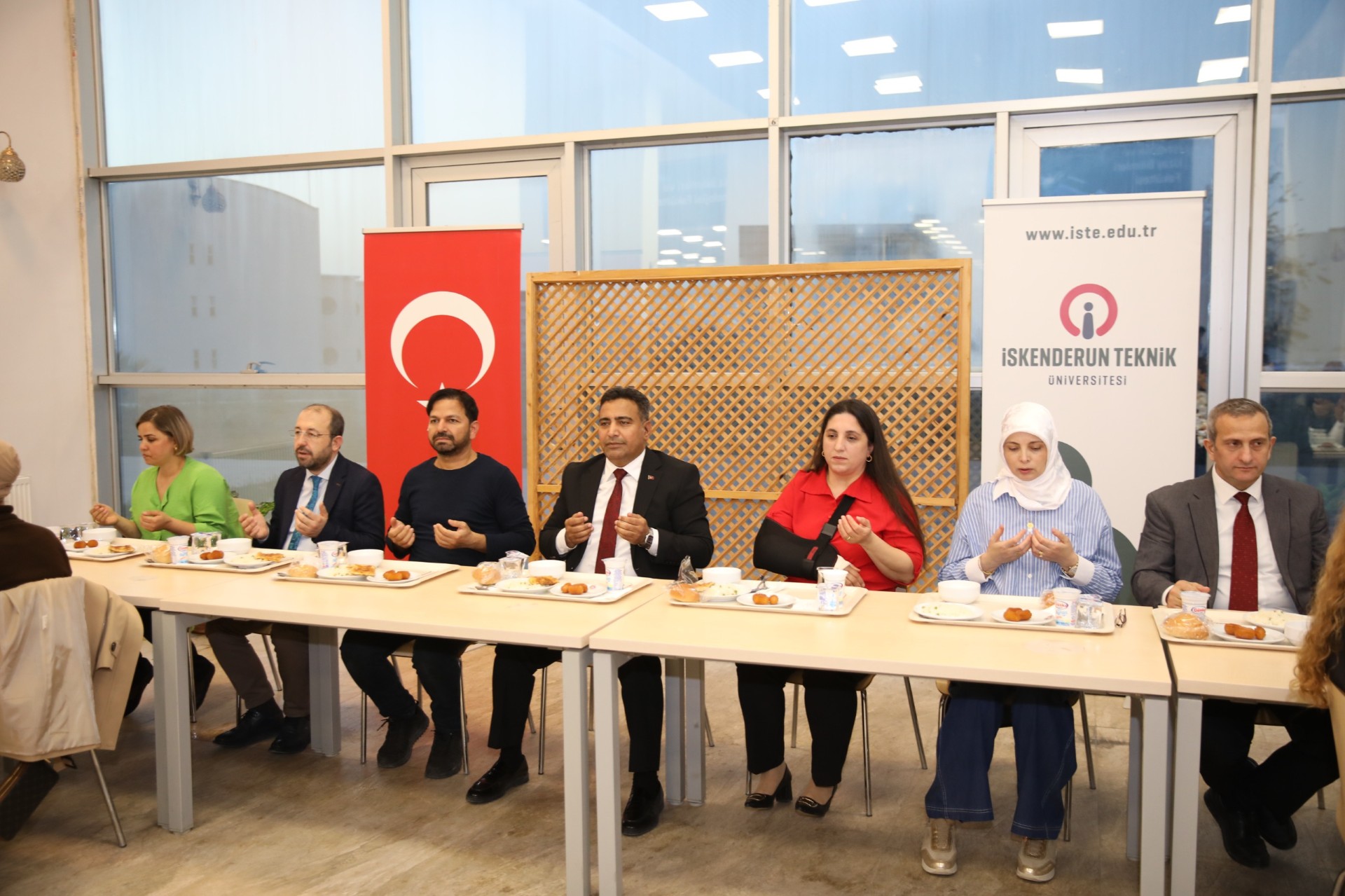 İSTE AİLESİ, RAMAZAN VE BAYRAM COŞKUSUNU PAYLAŞTI