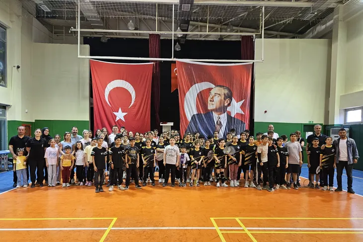 23 Nisan Coşkusu TBMM Badminton Turnuvası ile Taçlandı