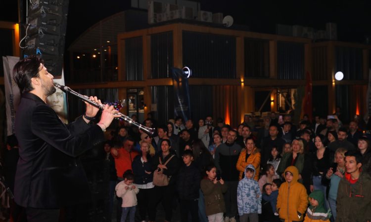 BÜYÜKŞEHİR, KÜLTÜR ŞÖLENİNE DEVAM EDİYOR