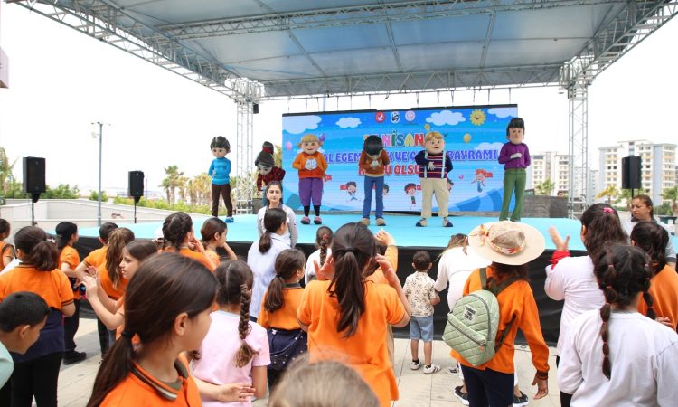 ÇOCUKLAR 23 NİSAN’DA EĞLENCE VE SANATA DOYDU