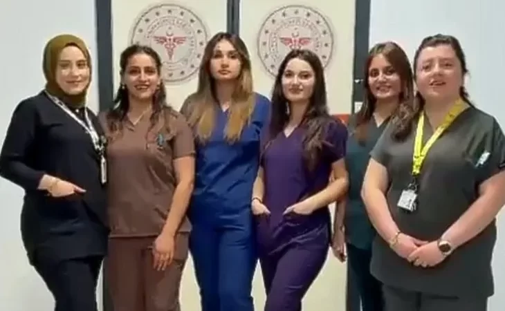 Arsuz Devlet Hastanesi Doğumhane Ekibinden Ebeler Haftası Mesajı