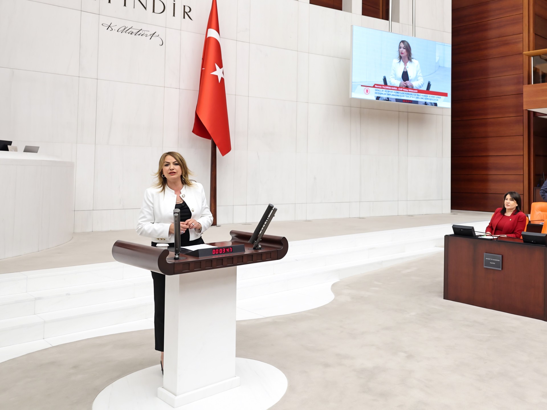 YILDIRIM KARA: ”ÇİFTÇİLERİMİZE YARDIM EDİLİRKEN ŞART ARANMAMALIDIR”