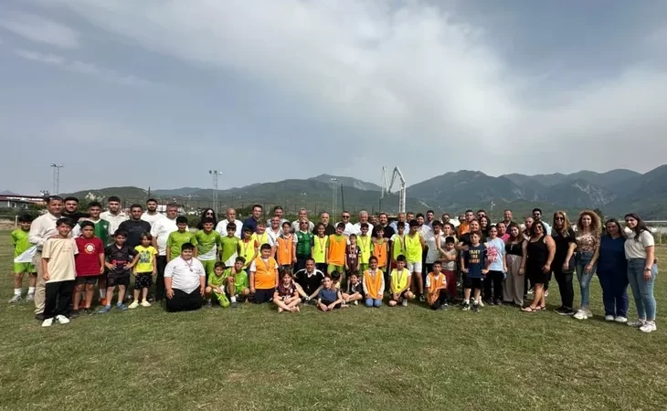 ARSUZ’DA ÖZEL GEREKSİNİMLİ ÇOCUKLAR FUTBOL MAÇINA ÇIKTILAR
