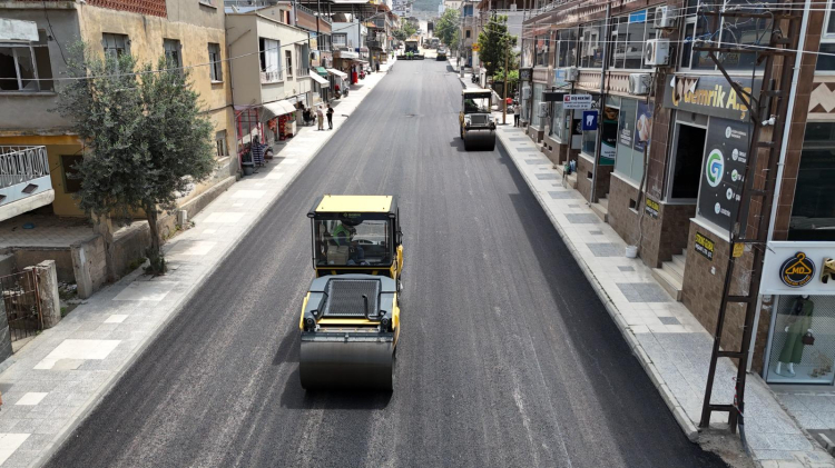 ALTYAPI ÇALIŞMASI BİTEN NOKTALAR ASFALTA KAVUŞUYOR