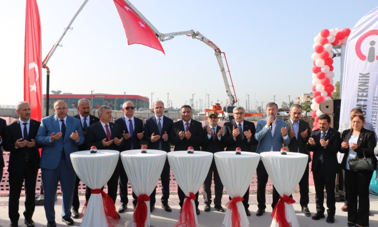 İSKENDERUN TEKNİK ÜNİVERSİTESİ’NDE GELECEĞE YATIRIM: TEKNİK BİRİMLER HİZMET BİNASI’NIN TEMELİ ATILDI.