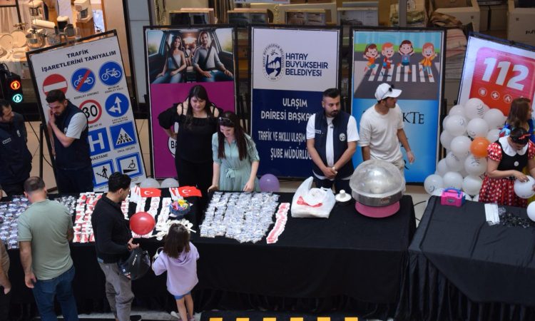 TRAFİK HAFTASI ETKİNLİĞİNDE HBB STANDI İLGİ GÖRDÜ