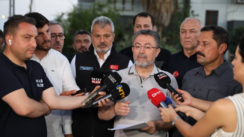 HATAY’DAKİ ORMAN YANGINI KISMİ OLARAK KONTROL ALTINA ALINDI