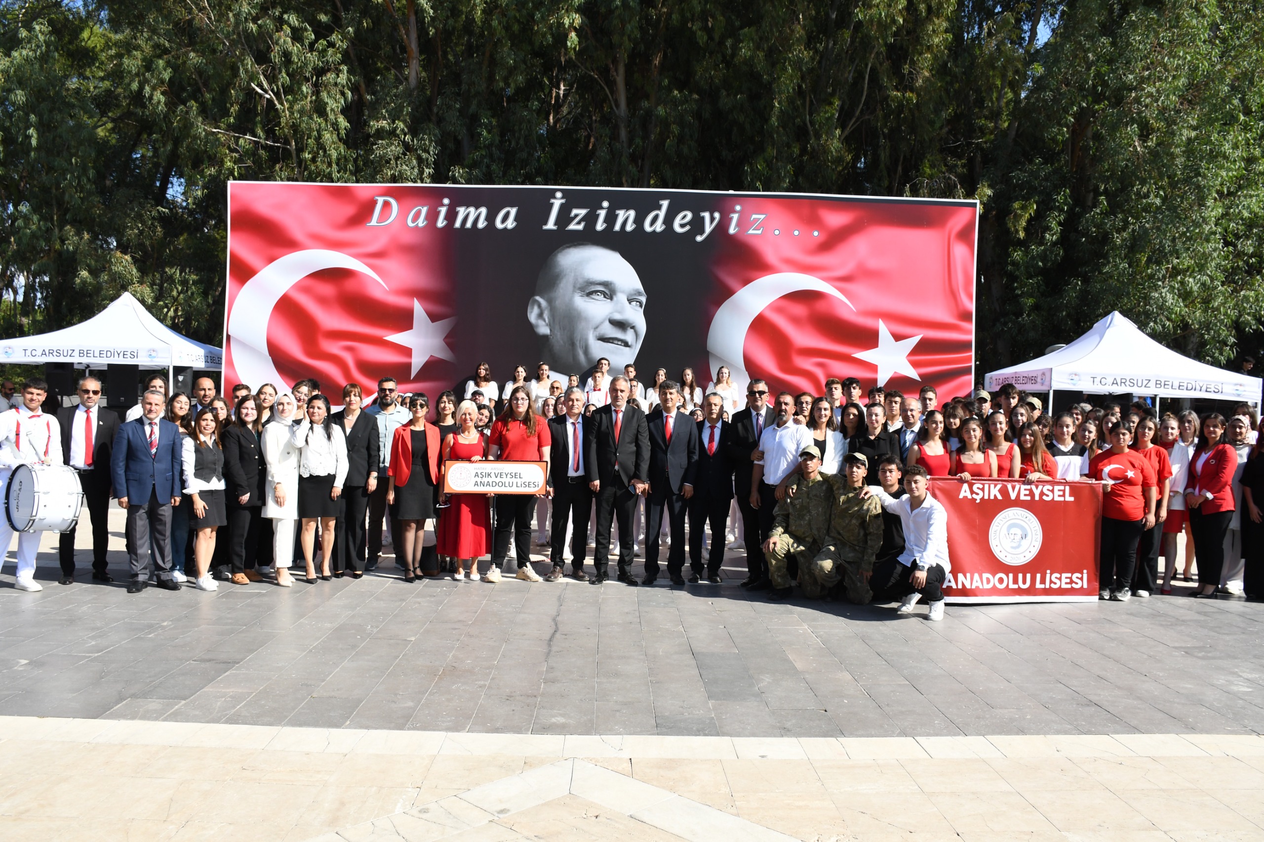 ARSUZ’DA CUMHURİYET BAYRAMI MUHTEŞEM BİR TÖRENLE KUTLANDI
