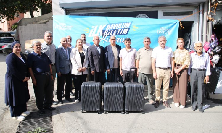 ÜNİVERSİTELİLERE İLK DESTEK HBB’DEN