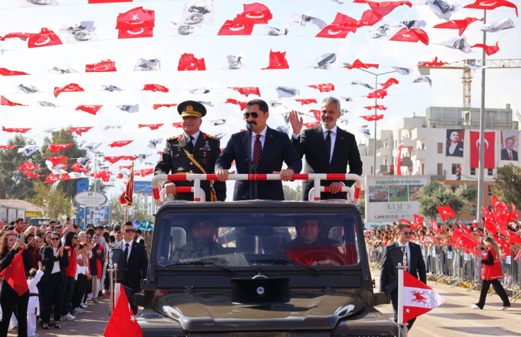 CUMHURİYET’İN 102. YILI COŞKUYLA KUTLANDI