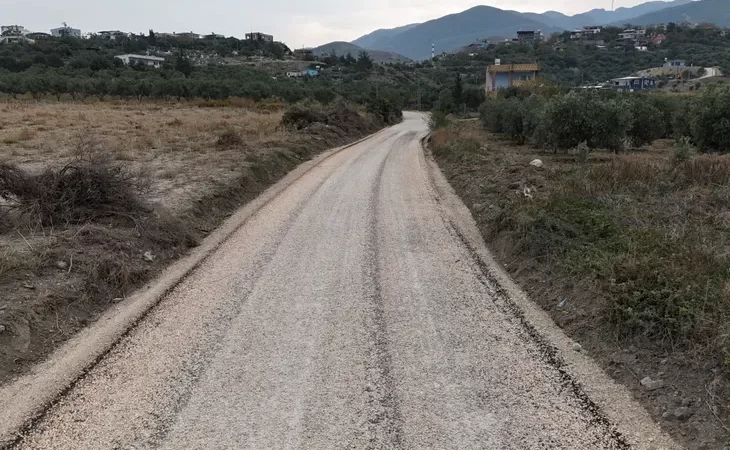 ARSUZ KARAHSEYİNLİ MAHALLESİNE 6 KM SATHİ KAPLAMA