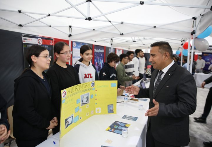 İSTEFEST PROJE PAZARI, GELECEĞİN TEKNOLOJİLERİNE İSKENDERUN TEKNİK ÜNİVERSİTESİ’İNDE EV SAHİPLİĞİ YAPTI