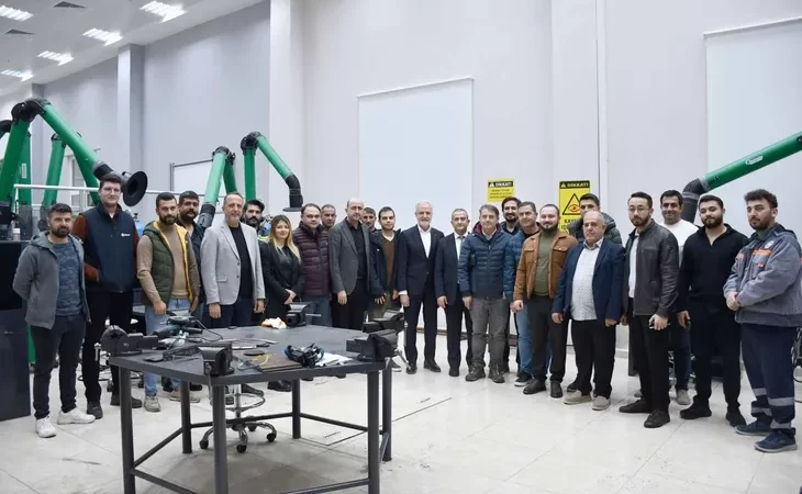 İTSO Başkanı Yılmaz ve Sektör Temsilcileri İSTE Kaynakçılık Mükemmeliyet Merkezi’ni ziyaret etti