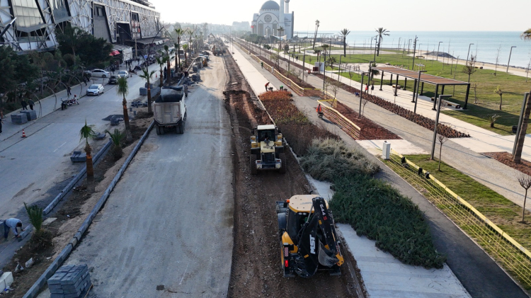 İSKENDERUN SAHİLİ YENİ GÖRÜNÜMÜNE KAVUŞTU